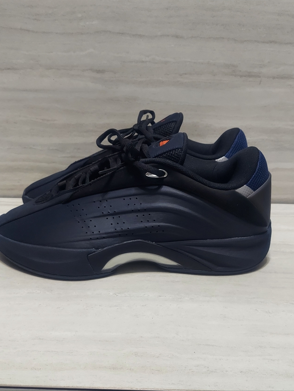 Adidas Nova IIIfinity Mens Basketball Shoes Blue/Black Size: 14.5 Yeezy